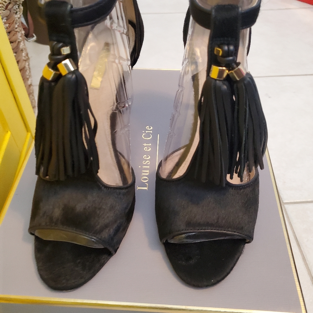Louise et Cie Tassel heel